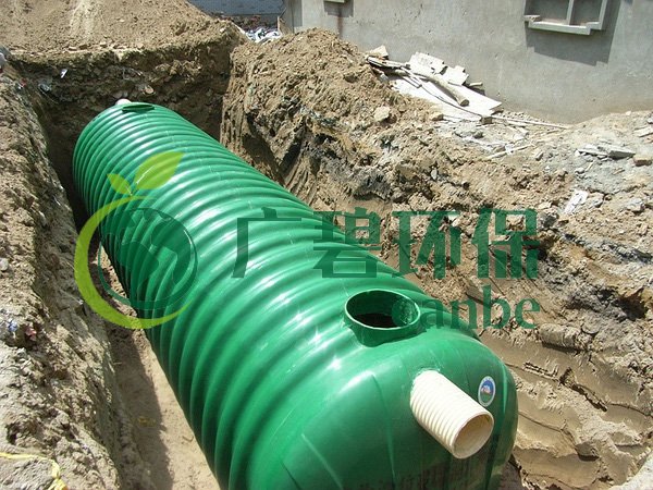 玻璃鋼化糞池使用壽命有多長?(圖1) 玻璃鋼化糞池使用壽命有多長?(圖1)