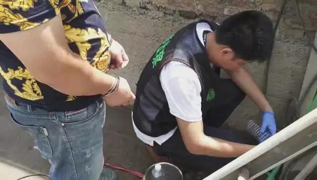 佛山生態環境部門嚴查污染行為 環境違法執法帶走12人(圖2) 佛山生態環境部門嚴查污染行為 環境違法執法帶走12人(圖2)