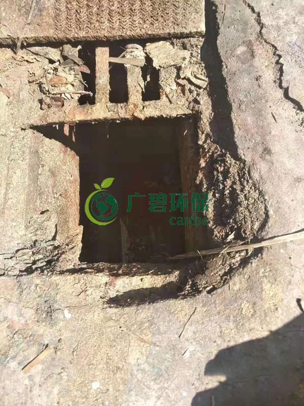 東莞龍背嶺驚現“紅水河”,一企業涉嫌偷排被立案調查(圖3) 東莞龍背嶺驚現“紅水河”,一企業涉嫌偷排被立案調查(圖3)